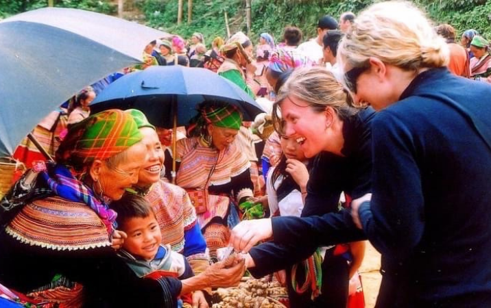 Bac Ha Market